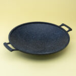 مقلاة تيتانيوم مقعرة